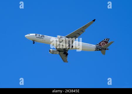 Fiji Airways Airbus A330 bei Ankunft am Flughafen Sydney Stockfoto