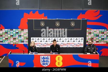 Deutschlands Jamal Musiala während einer Pressekonferenz im Wembley Stadium, London. Bilddatum: Sonntag, 25. September 2022. Stockfoto