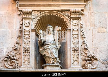 Co-Kathedrale von San Nicolas de Bari, mittelalterliche Kirchenarchitektur in Alicante, Spanien Stockfoto