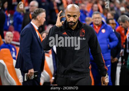 Belgiens Trainer Thierry Henry, fotografiert während eines Fußballspiels zwischen der niederländischen und der belgischen Nationalmannschaft der Roten Teufel, am Sonntag, 25. September 2022 in Amsterdam, Niederlande, das sechste und letzte Spiel in der Nations League A Gruppenphase. BELGA FOTO LAURIE DIEFFEMBACQ Stockfoto