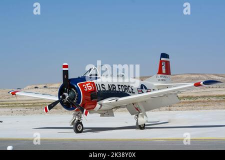 Nordamerikanischer T-28 B Trojan SHG AIRSHOW 2022 Sivrihisar, Eskisehir Turkiye Stockfoto