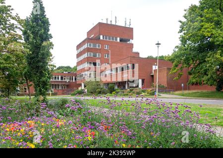 Welwyn Garden City Central Library, The Campus, Welwyn Garden City Centre, Hertfordshire, England, Großbritannien Stockfoto