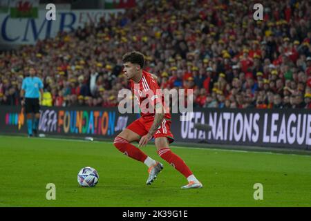 Cardiff, Wales, Großbritannien. 25.. September 2022. Waliser Flügel zurück Neco Williams während der UEFA Nations League-Gruppe A4 Spiel Wales gegen Polen im Cardiff City Stadium, Wales. Kredit: Penallta Photographics/Alamy Live Nachrichten Stockfoto