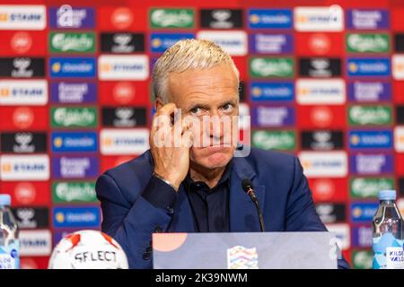 Kopenhagen, Dänemark. 25. September 2022. Cheftrainer Didier Deschamps aus Frankreich bei der Pressekonferenz nach dem Spiel der UEFA Nations League zwischen Dänemark und Frankreich im Park in Kopenhagen. (Foto: Gonzales Photo/Alamy Live News Stockfoto