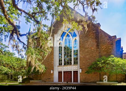 Die katholische Kirche der heiligen Katharina von Siena ist am 24. September 2022 in Mobile, Alabama, abgebildet. Die Pfarrei wurde 1914 gegründet. Stockfoto
