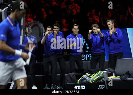 London, Großbritannien. 25. September 2022. Die Team Europe Bank während des ATP Laver Cup 2022 in der O2 Arena, London, England am 23. September 2022. Foto von Joshua Smith. Nur zur redaktionellen Verwendung, Lizenz für kommerzielle Nutzung erforderlich. Keine Verwendung bei Wetten, Spielen oder Veröffentlichungen einzelner Clubs/Vereine/Spieler. Kredit: UK Sports Pics Ltd/Alamy Live Nachrichten Stockfoto