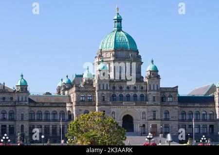 Eine malerische Aussicht auf die Parlamentsgebäude von British Columbia in Victoria, British Columbia, Kanada, wo sich die Legislative Assembly von British Columbia einstellt Stockfoto