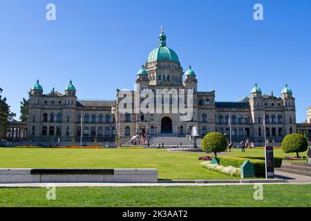 Eine malerische Aussicht auf die Parlamentsgebäude von British Columbia in Victoria, British Columbia, Kanada, wo sich die Legislative Assembly von British Columbia einstellt Stockfoto