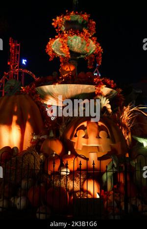 Buena Park, California, USA 22.. September 2022 Knott's Scary Farm Halloween-Treffpunkt Eröffnungsabend am 22. September 2022 in Buena Park, Kalifornien, USA. Foto von Barry King/Alamy Stockfoto Stockfoto