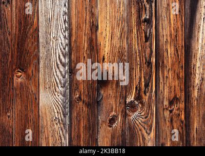 Alte rustikale Holzplankenwand. Natur Hintergrund oder Textur für Design. Stockfoto