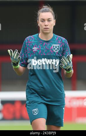 DAGENHAM ENGLAND - SEPTEMBER 25 : Mackenzie Arnold von West Ham United WFC während des Barclays Women's Super League Spiels zwischen West Ham United Women ag. Stockfoto