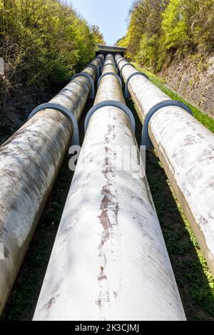 Niederwartha pumpte die Lageranlage, die Penstocks vom oberen Reservoir zum Kraftwerk im unteren Reservoir Stockfoto