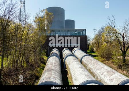 Niederwartha pumpte das Lager, die Abflussrohre an den Tanks am oberen Behälter Stockfoto