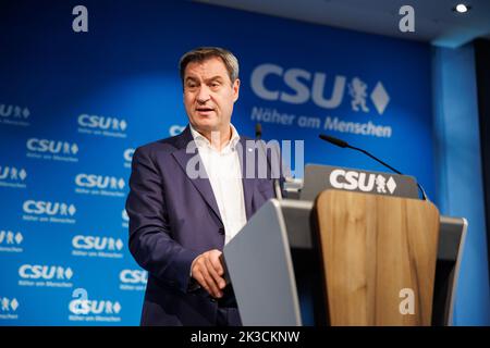 26. September 2022, Bayern, München: Markus Söder (CSU), Parteivorsitzender und Ministerpräsident Bayerns, spricht auf der Pressekonferenz nach einer Sitzung des CSU-Präsidiums. Foto: Matthias Balk/dpa Stockfoto