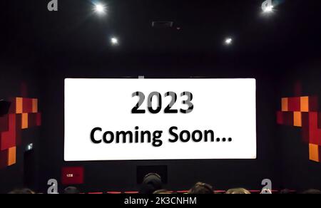 Ein frohes neues Jahr 2023 kommt bald. Wechsel von 2022 auf das neue Jahr 2023 Konzept. Hochauflösendes Foto für Website-Banner, Social-Media-Beiträge.