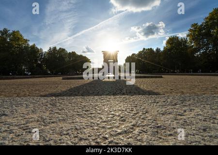 Madrid, Spanien, September 2022. Panoramablick auf den ägyptischen Tempel von Debod im Stadtzentrum Stockfoto