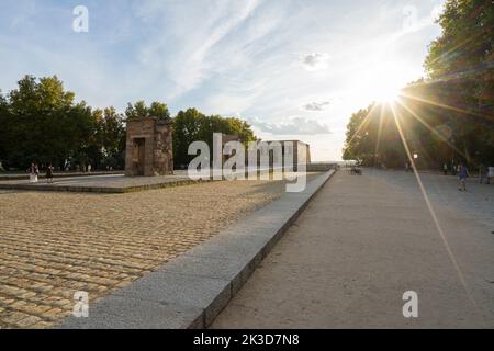 Madrid, Spanien, September 2022. Panoramablick auf den ägyptischen Tempel von Debod im Stadtzentrum Stockfoto