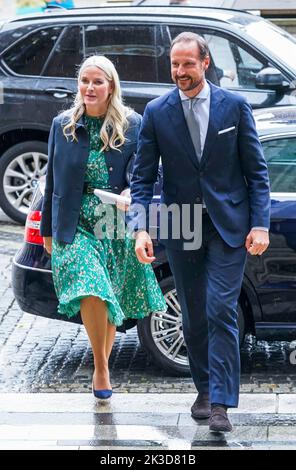 Oslo 20220926. Kronprinz Haakon und Kronprinzessin Mette-Marit sind am Montag bei der Eröffnung der Oslo Innovation Week 2022 im Rathaus von Oslo anwesend. Foto: Lise Aaserud / NTB Stockfoto