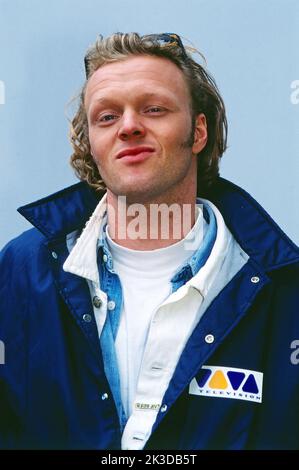 Stefan Raab, deutscher TV und Musikproduzent, Musiker, Moderator, Sänger, Komponist und Entertainer, Hier als VIVA-Moderator, Deutschland, 1995. Stefan Raab, deutscher TV- und Musikproduzent, Moderator, Komiker, Singer-Songwriter, Komponist und Entertainer, Hier als VIVA-Moderator, Deutschland, 1995. Stockfoto