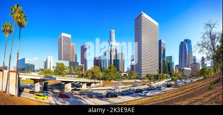 Die Skyline von Los angeles an einem sonnigen Tag Stockfoto