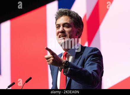 Ed Miliband, Shadow Climate Change und Net Zero-Sekretär bei der Arbeitskonferenz in Liverpool. Liverpool Kings Dock. Liverpool, Großbritannien. Bild: gary Roberts/worldwidefeatures.com Stockfoto