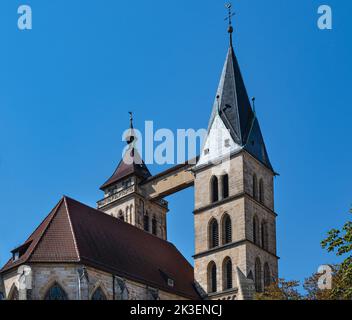 Die Kirchtürme der St. Dionysius-Kirche (Stadtkirche St. Dionys), Esslingen (Esslingen-am-Neckar), Baden-Württemberg, Deutschland, Europa Stockfoto
