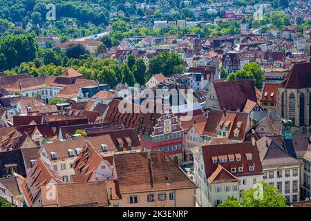 Blick vom Schloss auf die Altstadt von Esslingen am Neckar mit dem Rathaus aus dem 15.. Jahrhundert. Baden-Württemberg, Deutschland, Europa Stockfoto