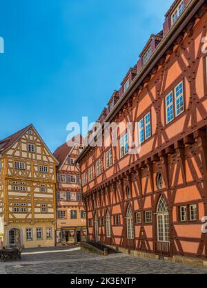 Mehrstöckiges Fachwerkgebäude im historischen Teil von esslingen. Baden Württemberg, Deutschland, Europa Stockfoto