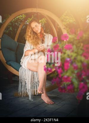 Kakaozeremonie im Garten, herzöffnende Medizin. Zeremonienraum. Stockfoto