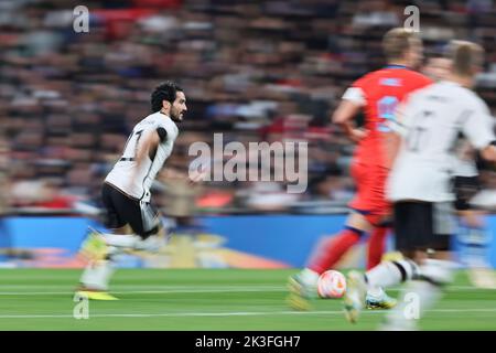 Ilkay Gündogan aus Deutschland ist am Montag, den 26.. September 2022, beim Spiel der UEFA Nations League zwischen England und Deutschland im Wembley Stadium in London am Ball. (Kredit: Pat Scaasi | MI Nachrichten) Kredit: MI Nachrichten & Sport /Alamy Live Nachrichten Stockfoto