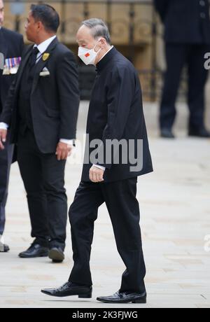 Wang Qishan, Chinas Vizepräsident, kommt beim Staatsfuneral von Königin Elizabeth II. An, das in der Westminster Abbey, London, stattfand. Bilddatum: Montag, 19. September 2022. Stockfoto