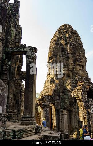 Kambodscha. Siem Reap. Der archäologische Park von Angkor. Köpfe der Buddha-Skulptur am Bayon-Tempel 12. Jahrhundert Hindu-Tempel Stockfoto