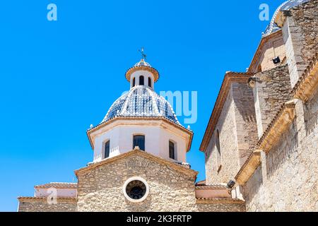 Alicante, Spanien, 2022: Kirche unserer Lieben Frau vom Trost von Altea Stockfoto