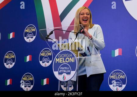 Giorgia Meloni gewinnt die italienischen Wahlen, fratelli d'italia ist Italiens führende Partei, Pressekonferenz Stockfoto