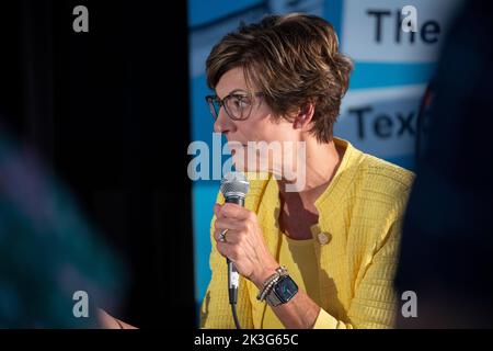 Austin, TX, USA. 24. September 2022. Die Kanzlerin des San Jacinto College BRENDA HELLYER während einer Interviewsitzung beim jährlichen Texas Tribune Festival in der Innenstadt von Austin am 24. September 2022. (Bild: © Bob Daemmrich/ZUMA Press Wire) Stockfoto