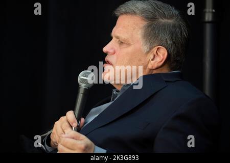 Austin, TX, USA. 24. September 2022. Douglas BRINKLEY, der präsidentielle Geschichtsschreiber, spricht während einer Interviewsitzung beim jährlichen Texas Tribune Festival in der Innenstadt von Austin am 24. September 2022. (Bild: © Bob Daemmrich/ZUMA Press Wire) Stockfoto