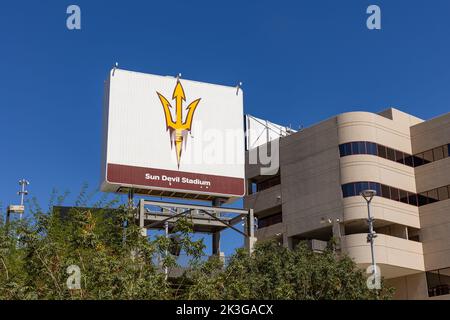 Tempe, AZ - 2022. September: Das Sun Devil Stadium ist ein Outdoor-College-Fußballstadion auf dem Campus der Arizona State University. Stockfoto