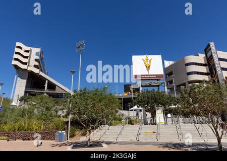 Tempe, AZ - 2022. September: Das Sun Devil Stadium ist ein Outdoor-College-Fußballstadion auf dem Campus der Arizona State University. Stockfoto
