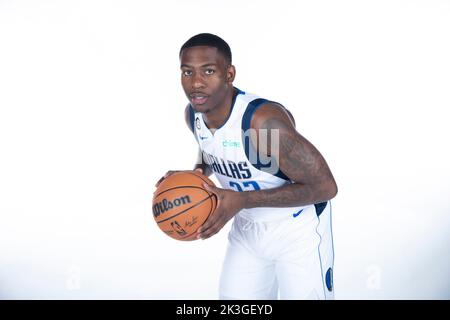 Dallas, TX, USA. 26. September 2022. Die Wache von Dallas Mavericks McKinley Wright IV #23 posiert während des Dallas Mavericks Media Day im American Airlines Center in Dallas, TX. Kredit: csm/Alamy Live Nachrichten Stockfoto