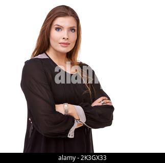 Attitude geht einen langen Weg. Ein schönes Plus-Size-Modell auf weiß isoliert. Stockfoto
