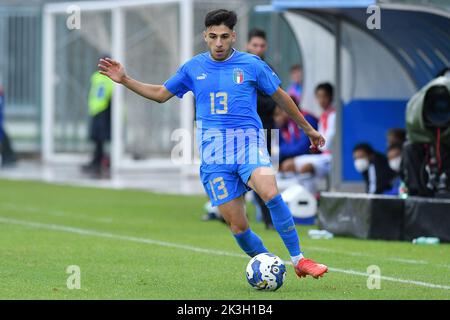 Castel Di Sangro, Abruzzen. 26. September 2022. Fabiano Parisi von Italien während des Freundschaftsspiel U21 Italien-Japan Teofilo Patini Stadion in Castel di Sangro, Italien, 26.. September 2022 Fotografo01 Quelle: Independent Photo Agency/Alamy Live News Stockfoto