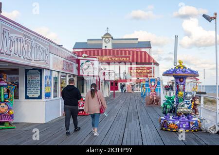 Britannia Pier & Theater, Marine Parade, Great Yarmouth, Norfolk, England, Vereinigtes Königreich Stockfoto