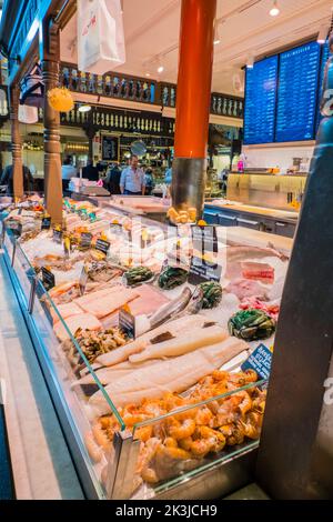 Meeresfrüchte und Fisch, Östermalms saluhall, Stockholm, Schweden Stockfoto