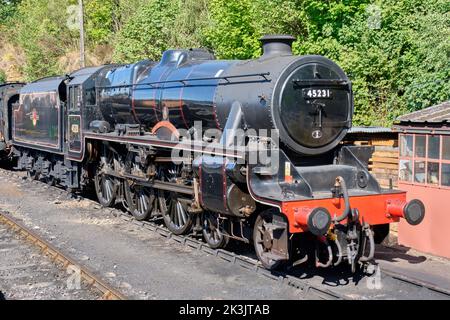 Die Sherwood Forester Dampflok an der Bewdley Station auf der Severn Valley Railway, Bewdley, Worcestershire Stockfoto