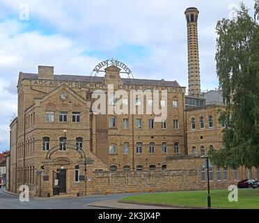 John Smiths, Tadcaster Brewery, High Street, Tadcaster, North Yorkshire, ENGLAND, GROSSBRITANNIEN, LS24 9SA Stockfoto