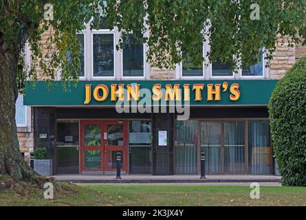 Eingang von John Smiths, Tadcaster Brauerei, High Street, Tadcaster, North Yorkshire, ENGLAND, GROSSBRITANNIEN, LS24 9SA Stockfoto