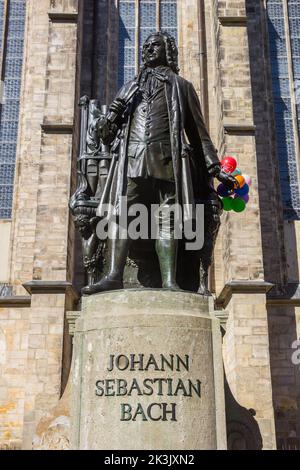 Statue von Johann Sebastian Bach vor der Thomaskirche in Leipzig Stockfoto