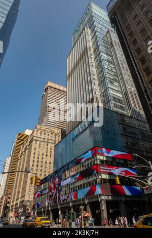 Barclays Building, 745 Seventh Avenue, Rockefeller Center, 2022, New York City, USA Stockfoto