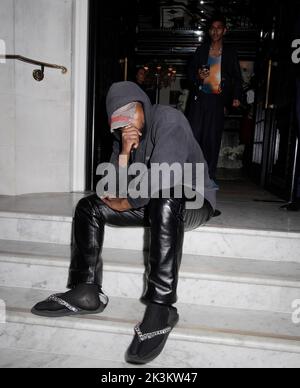 winnie harlow strotzte Natasha poonawalla Naomi campbell Kanye West beim Burberry Party Club 22 Stockfoto