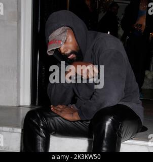 winnie harlow strotzte Natasha poonawalla Naomi campbell Kanye West beim Burberry Party Club 22 Stockfoto